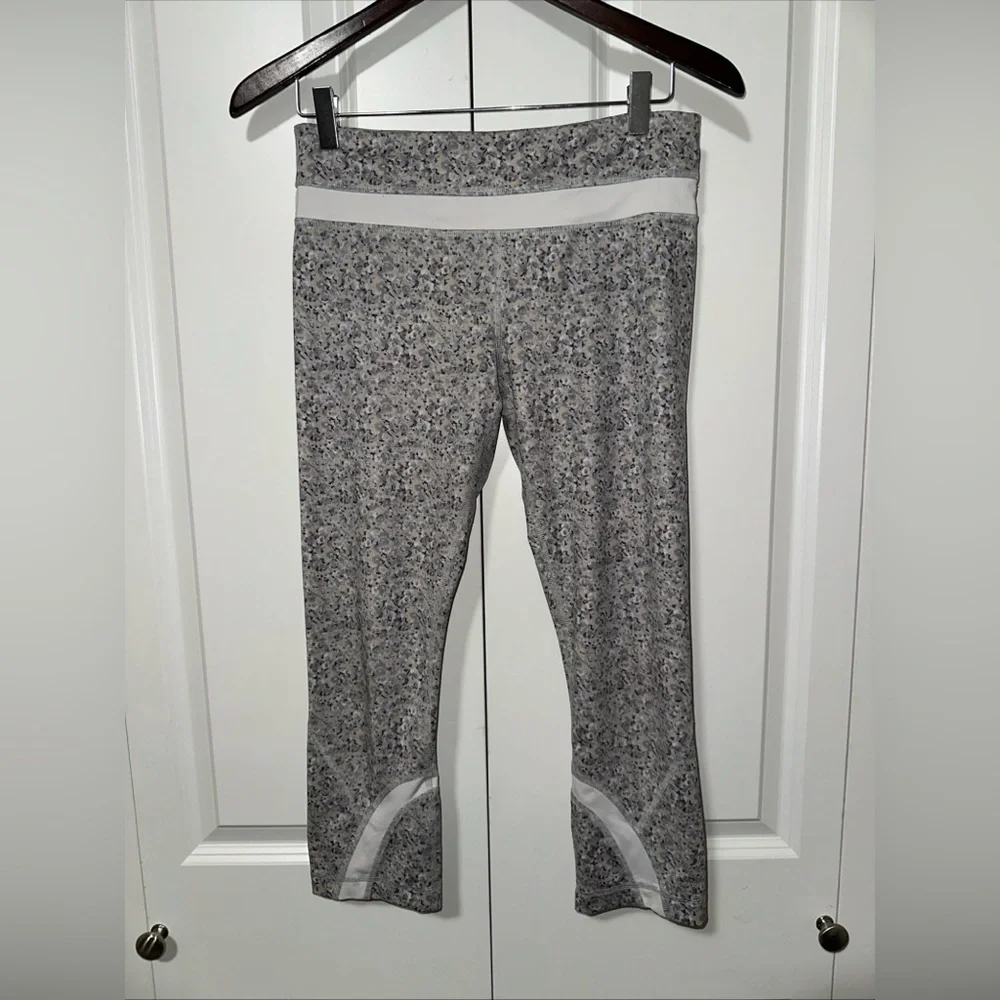 Lululemon Run Inspire Crop II Luxtreme Leggings Size 6